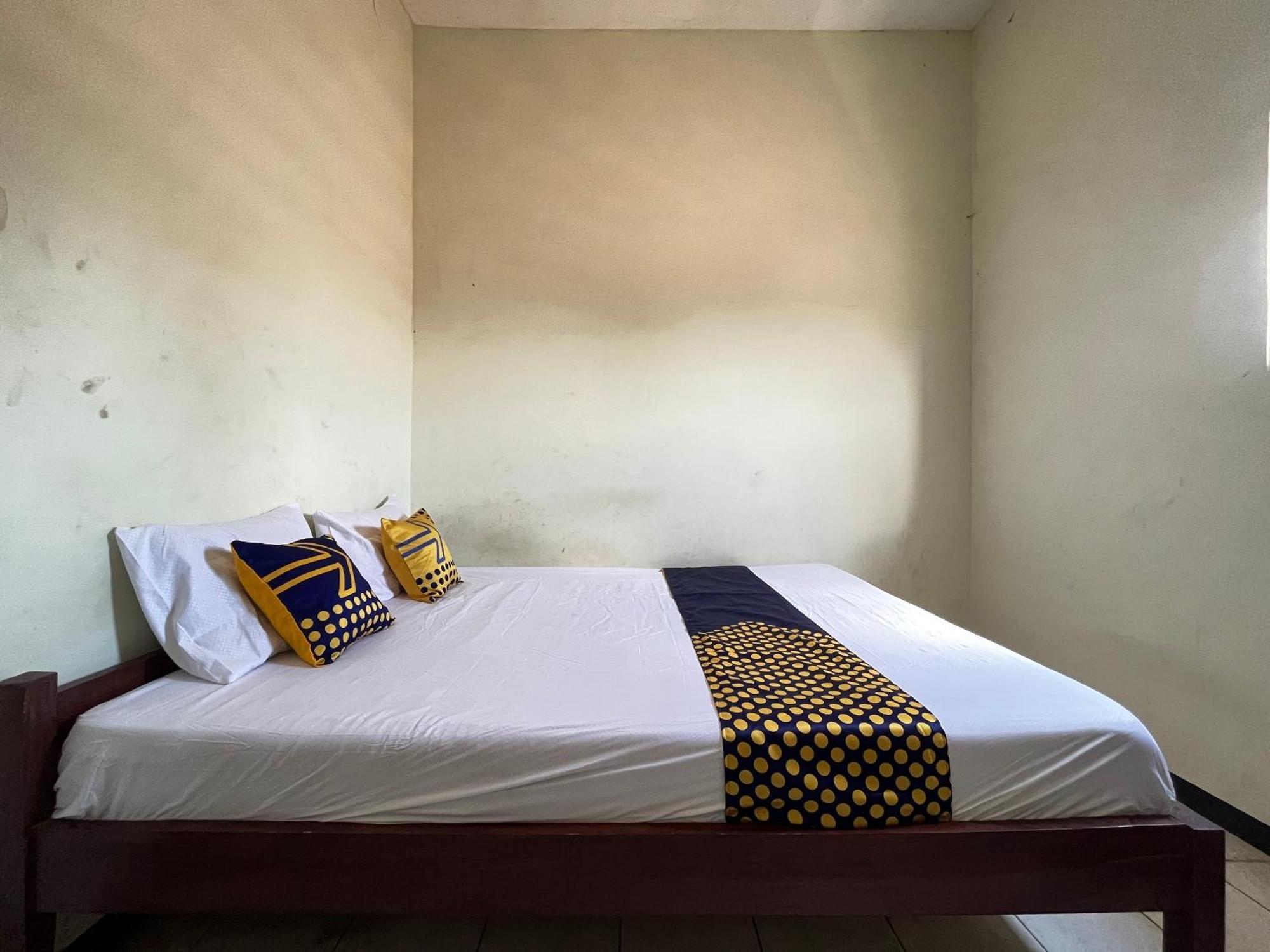 فندق Spot On 93423 Kost Berkah Near Kebun Teh Wonosari لاوانج المظهر الخارجي الصورة