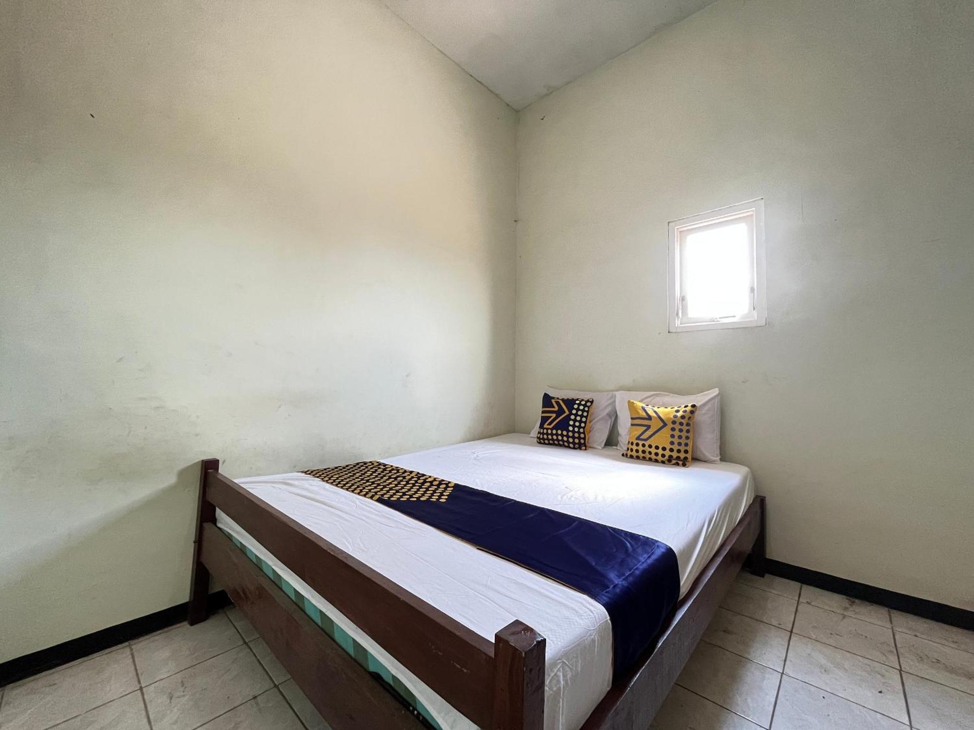 فندق Spot On 93423 Kost Berkah Near Kebun Teh Wonosari لاوانج المظهر الخارجي الصورة