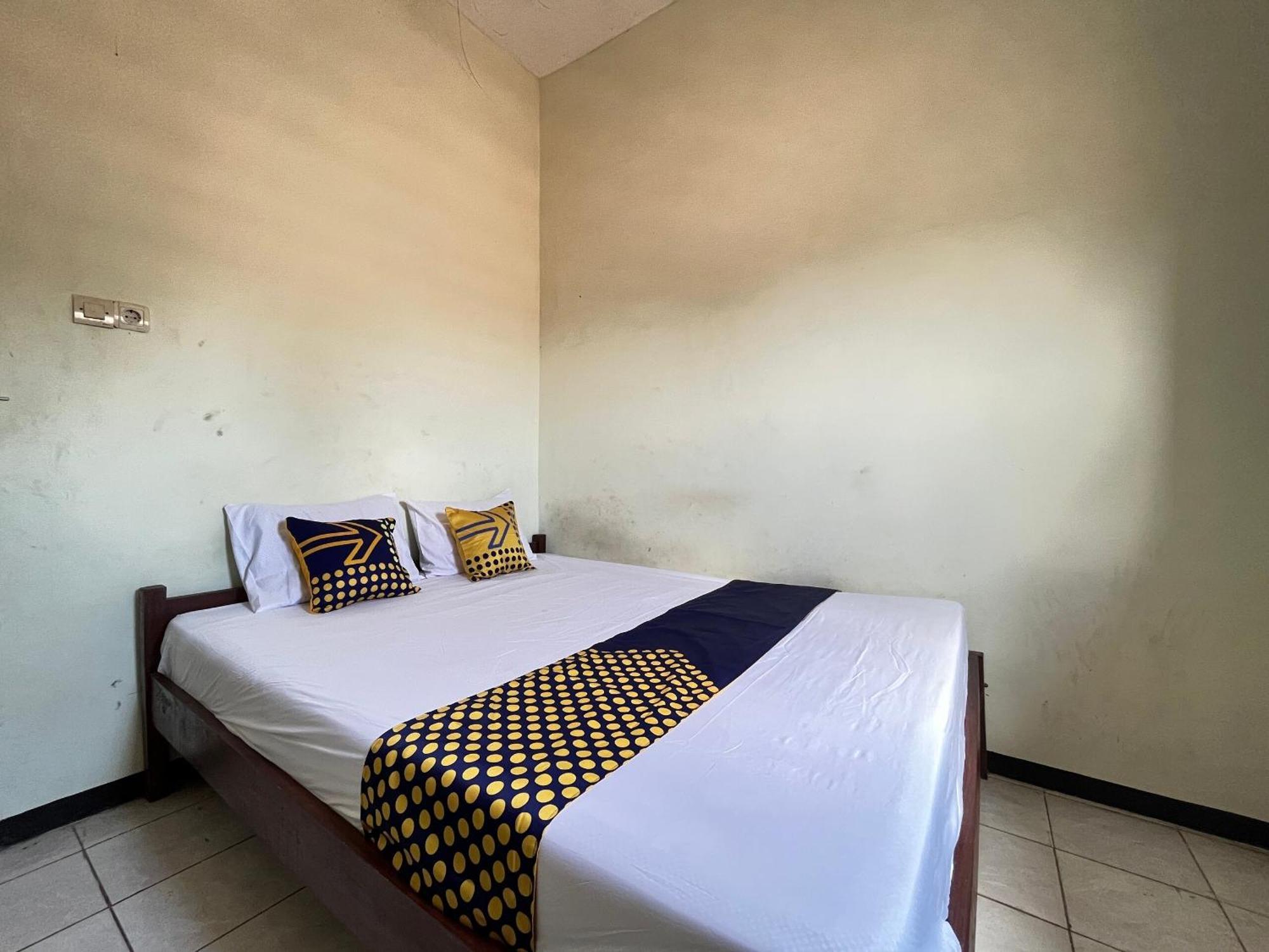 فندق Spot On 93423 Kost Berkah Near Kebun Teh Wonosari لاوانج المظهر الخارجي الصورة